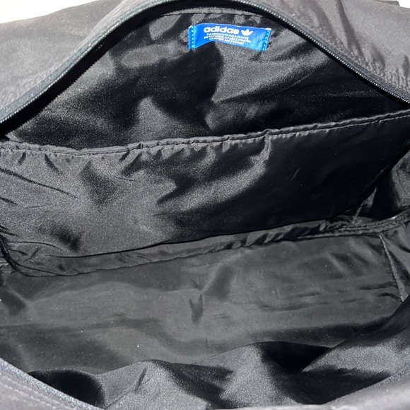 Adidas reflective bag - Picture 4 of 4